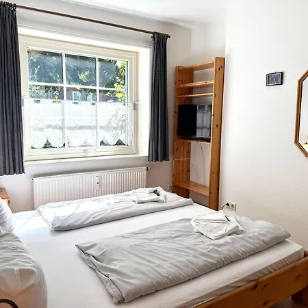 Haus 94- Whg 2 Appartement Oldsum